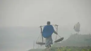 দেশের দিকে ধেয়ে আসছে নতুন শৈত্যপ্রবাহ, যার নাম ‘কনকন’।