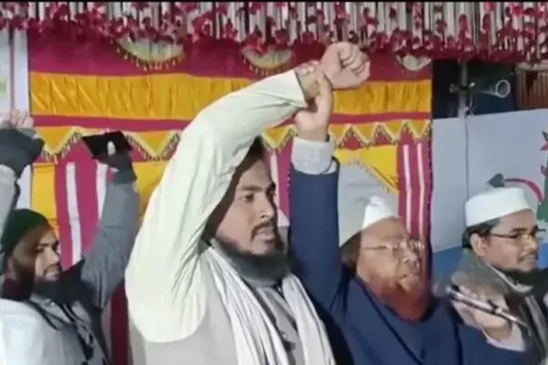 তীব্র সমালোচনার মুখে পড়েছেন রংপুর মহানগর জামায়াতে ইসলামীর আমির এটিএম আজম খান।