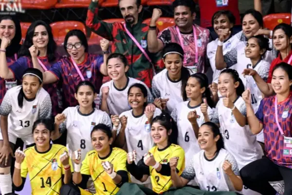 বাংলাদেশ নারী ‍ফুটসাল দল।
