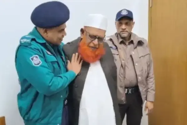 আবুল কালাম আজাদ ওরফে বাচ্চু রাজাকার।