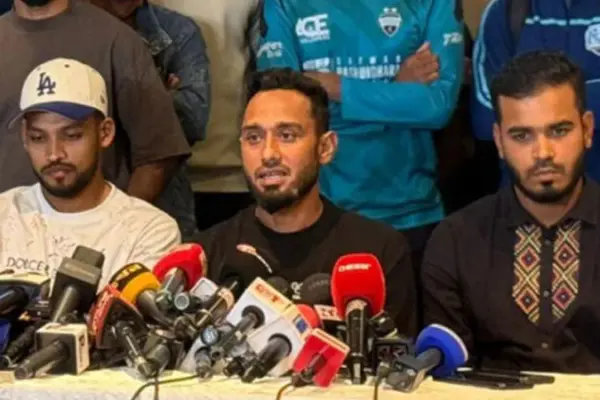 ৪৮ ঘণ্টার মধ্যে বিসিবি পরিচালক নাজমুল ইসলামের পদত্যাগের গ্যারান্টি না পেলে মাঠে ফিরবেন না ক্রিকেটাররা।