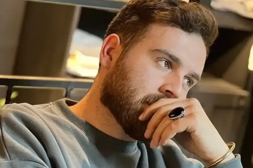 সরকারবিরোধী আন্দোলনে যোগ দেওয়ার অভিযোগে গ্রেপ্তার হওয়া তরুণ এরফান সোলতানির মৃত্যুদণ্ড স্থগিত করেছে ইরান সরকার।