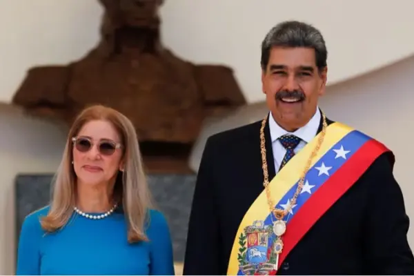 ভেনেজুয়েলার প্রেসিডেন্ট নিকোলাস মাদুরো ও তার স্ত্রীকে আটক করা হয়েছে বলে দাবি করেছেন ডোনাল্ড ট্রাম্প।