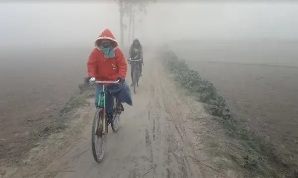 দেশজুড়ে বেড়েছে শীতের দাপট।