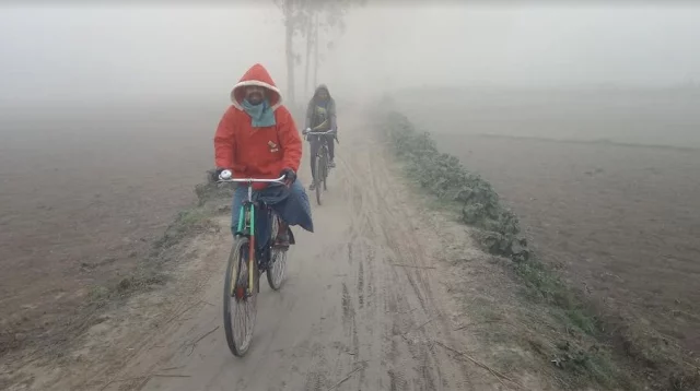 দেশজুড়ে বেড়েছে শীতের দাপট।