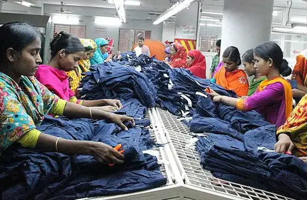 জুলাই থেকে ডিসেম্বর পর্যন্ত ২৬টি দেশে বাংলাদেশের পোশাক রফতানি হ্রাস পেয়েছে।