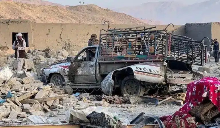 হামলায় ক্ষতিগ্রস্ত আফগানিস্তানের একটি এলাকা।