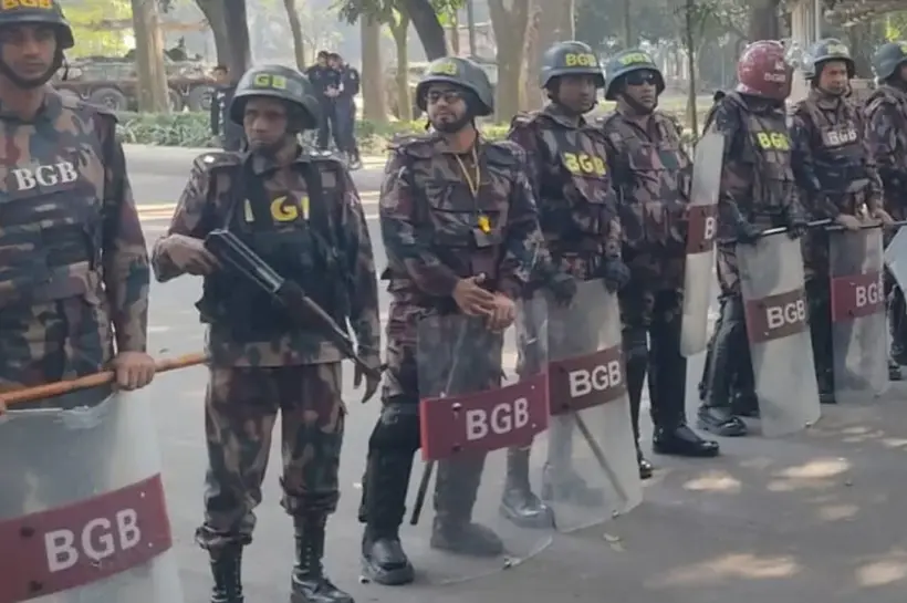 যমুনা এলাকায় বিজিবি সদস্যরা।