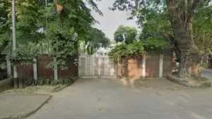 একটি সরকারি বাসা।