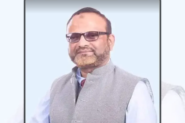 ড. নিয়াজ আহমদ খান।