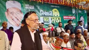 বক্তব্য দিচ্ছেন কর্নেল (অব.) ড. অলি আহমেদ বীর বিক্রম।