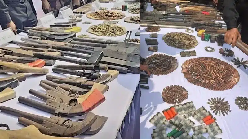 জঙ্গল সলিমপুরে যৌথ বাহিনীর অভিযানে উদ্ধার করা বিপুল পরিমাণ অস্ত্র।