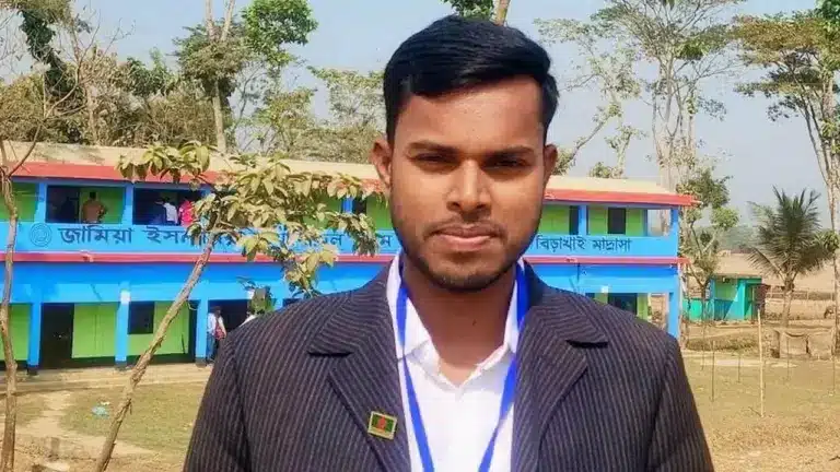 গ্রেপ্তার হওয়া ছাত্রদল নেতা রহমত মারুফ।