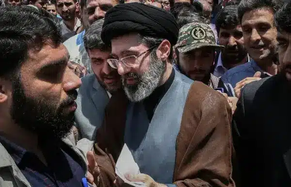 মোজতবা হোসাইনি খামেনি।