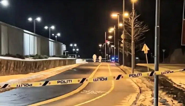 অসলোতে মার্কিন দূতাবাসের প্রবেশ পথ।