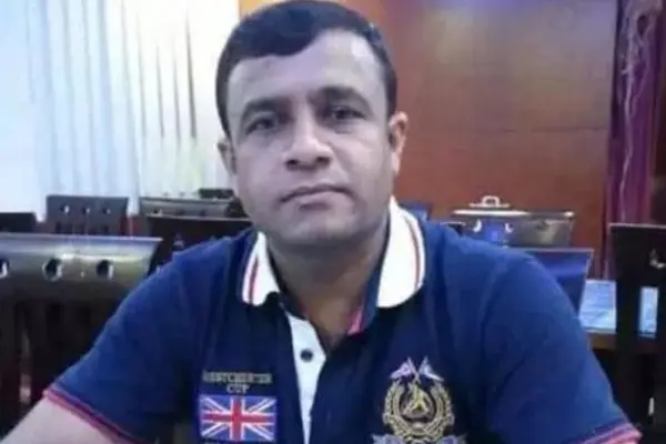 আবুল মহসিন তারেক।