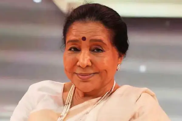 সংগীতশিল্পী আশা ভোসলে।