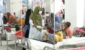 হাসপাতালে ভর্তি শিশুরা।