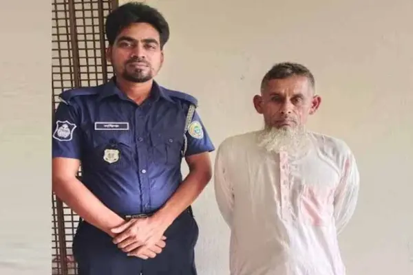 গ্রেপ্তার হওয়া সেলিম খন্দকার।